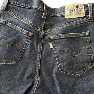 Levi's SilverTab Mom Jeans 28 Medium‎ Wash High Rise Tapered Leg Denim Pants